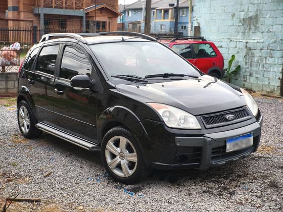 FORD FIESTA 1.6 MPI TRAIL HATCH 8V FLEX 4P MANUAL FORD FIESTA 1.6 MPI TRAIL HATCH 8V FLEX 4P MANUAL